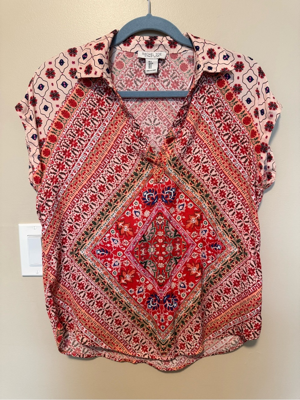 Rachel Zoe Red and Pink Patterned V-Neck Blouse